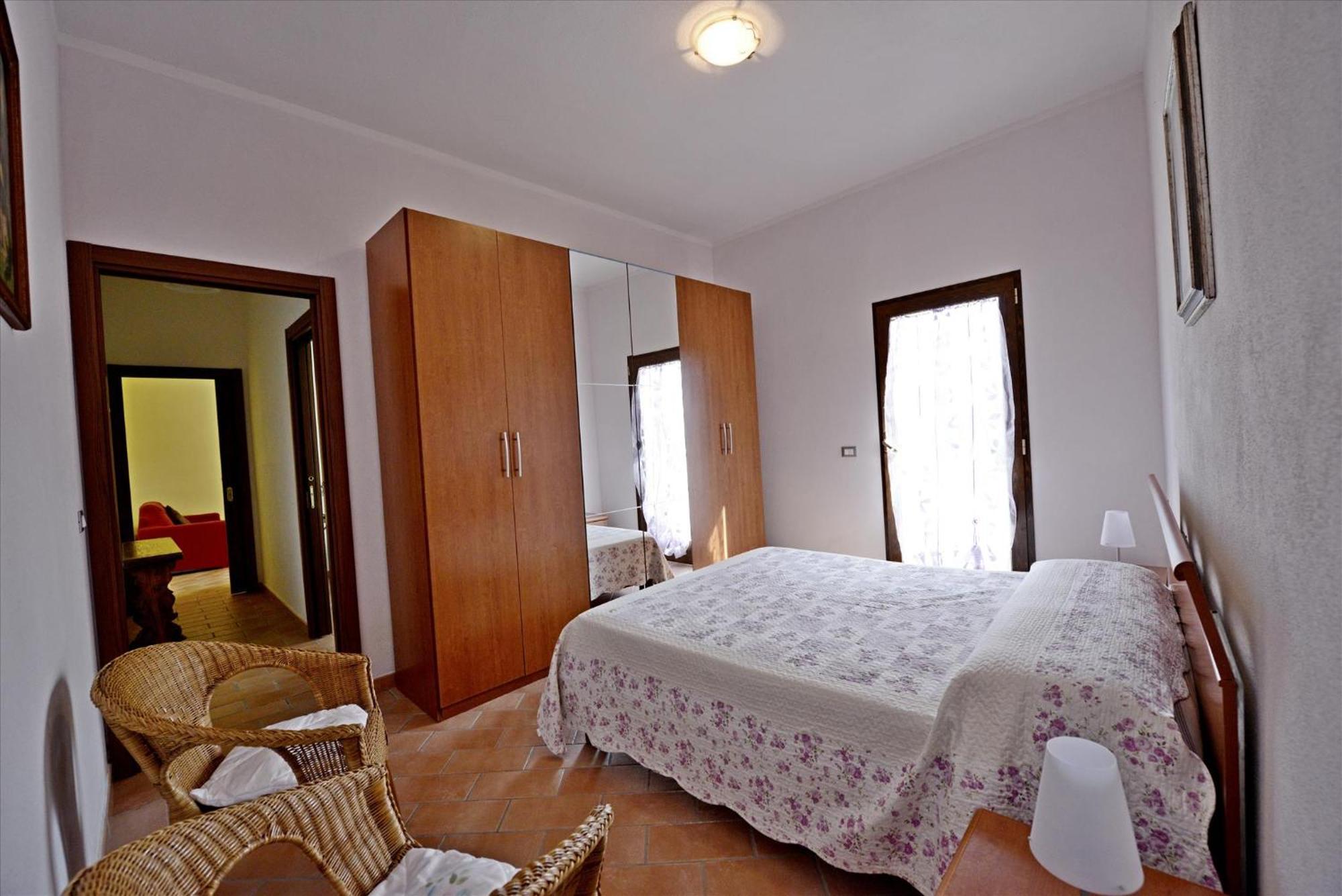 Trilocale Giardino - Spazio Esterno Privato, Clima E Posto Auto Apartment