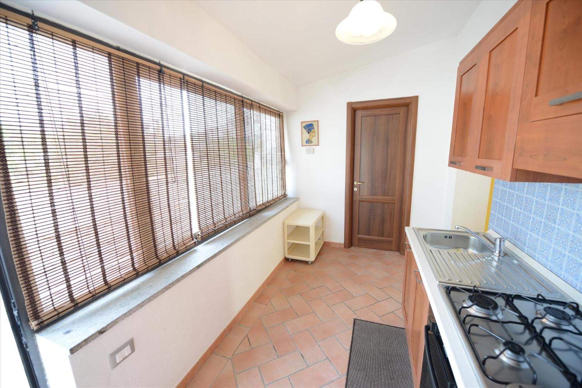 Trilocale Giardino - Spazio Esterno Privato, Clima E Posto Auto Apartment